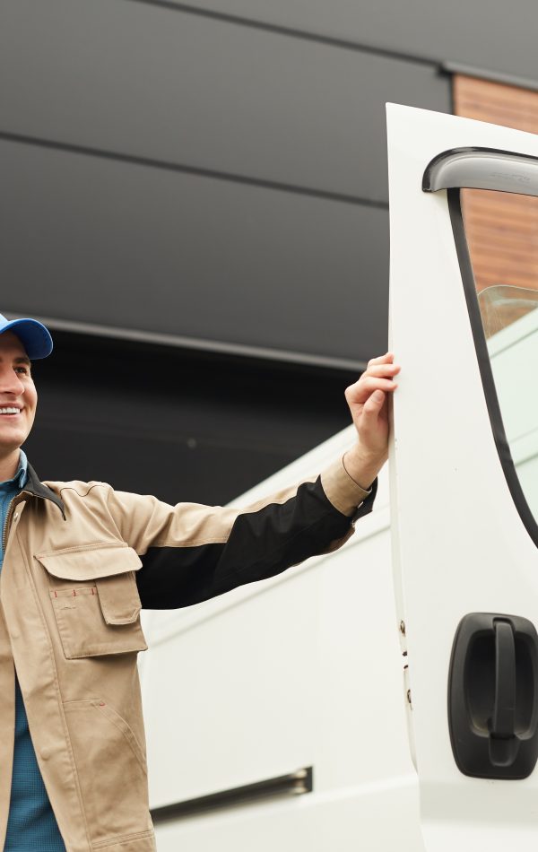 Man shipping the car